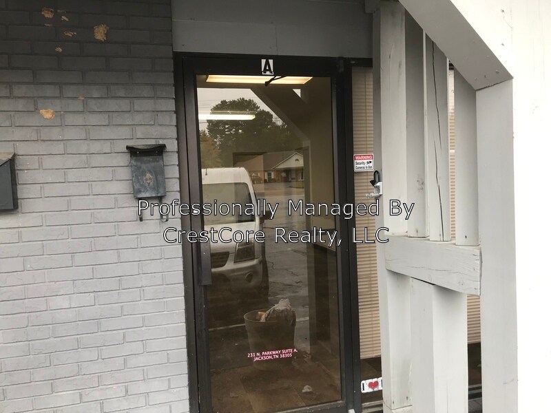 231 North Pkwy Unit 4, Jackson, TN 38305 Condo for Rent in Jackson