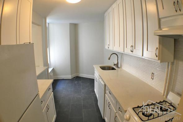 Primary Photo - 229 St Johns Pl