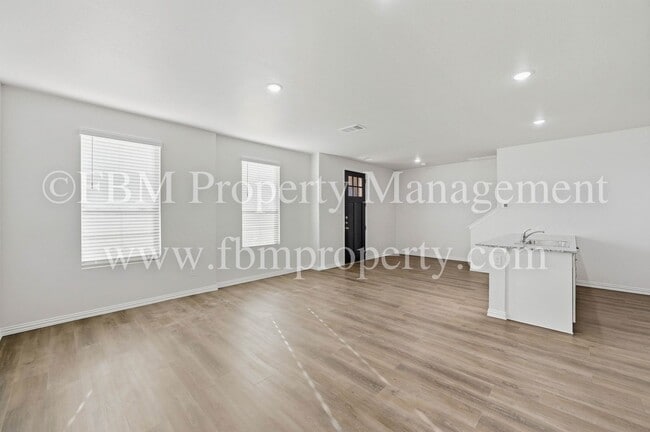 Foto del edificio - 1777 Ethereal Ln