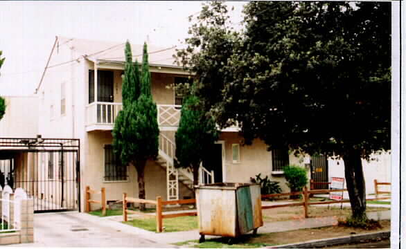 Building Photo - 1081 Temple Ave