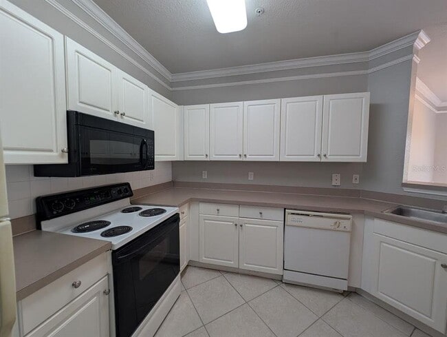 Building Photo - 4333 Bayside Village Dr