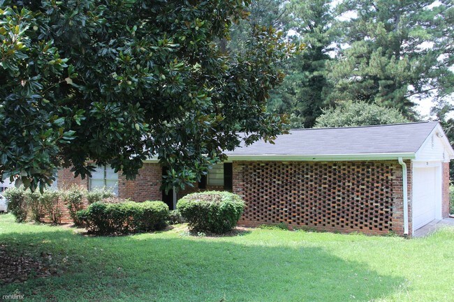 Foto del edificio - 4 br, 2 bath House - 3355 Wesley Chapel Road