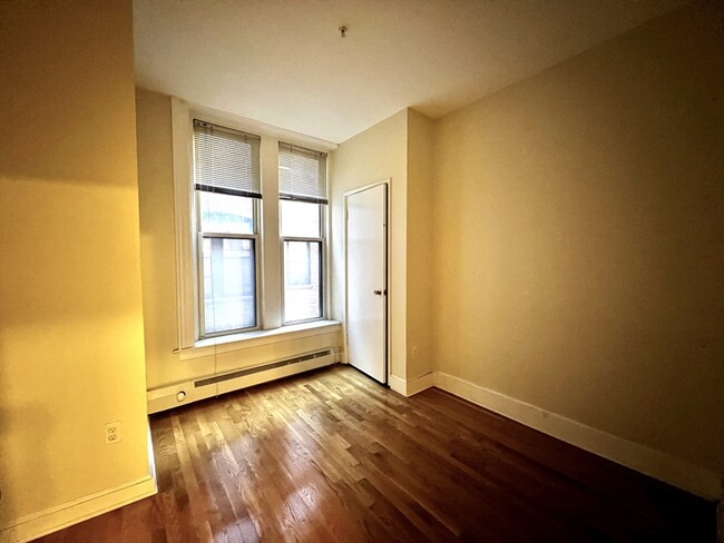 Foto del edificio - 483 Beacon St