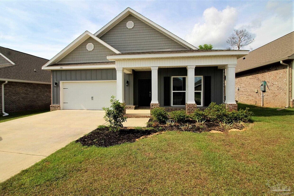 Foto principal - 8006 Burnside Lp