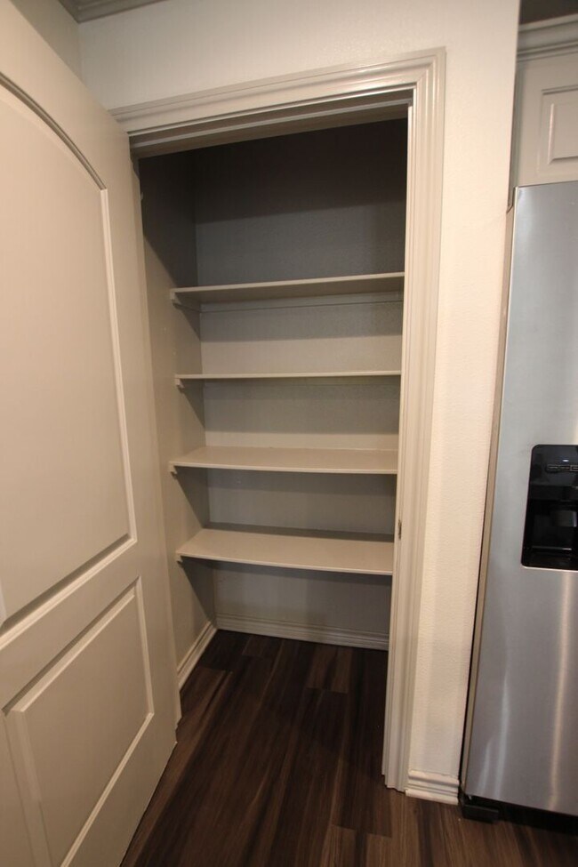 Foto del edificio - Beautiful 3 Bedroom 2 Bathroom Townhouse in South Tyler!