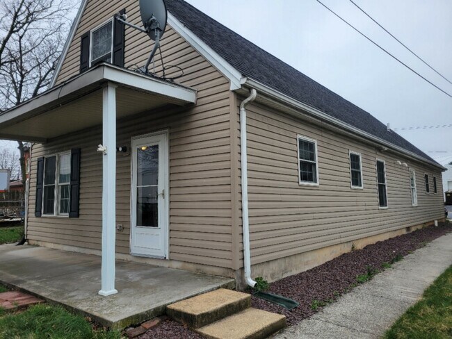 Foto del edificio - 228 Herman Ave