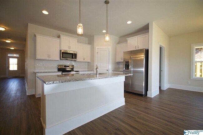 Building Photo - 104 Williams Pointe Boulevard SW