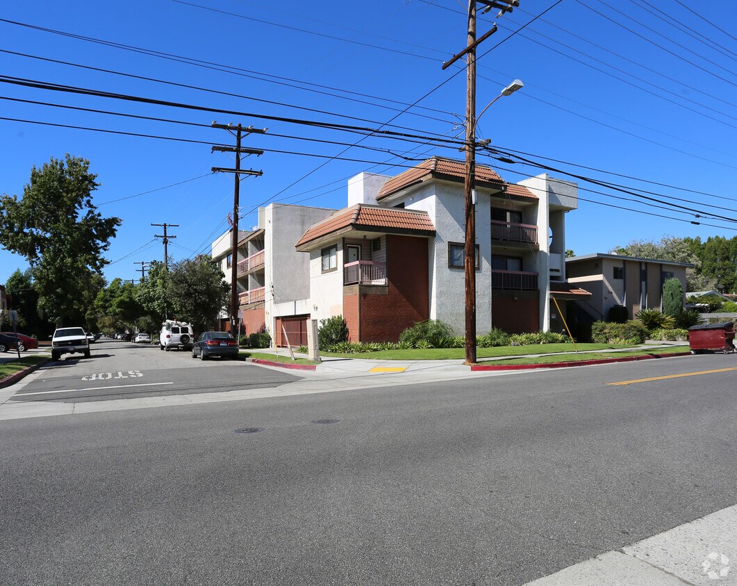 Foto principal - 719 S Adams St