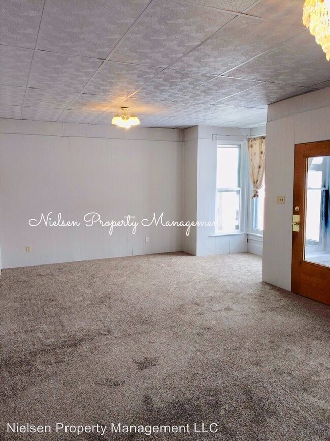 Building Photo - 3 br, 1 bath House - 518 W. Park