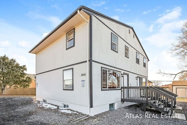 Photo - 3210 W Longfellow Pl Apartment
