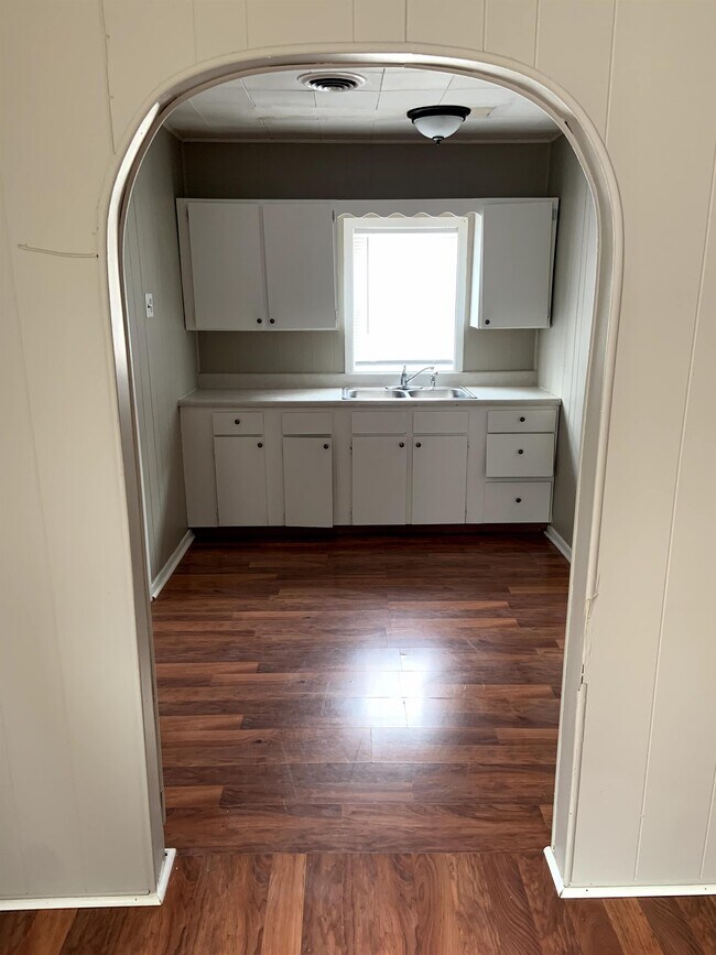 Building Photo - 1621.5 Ave P