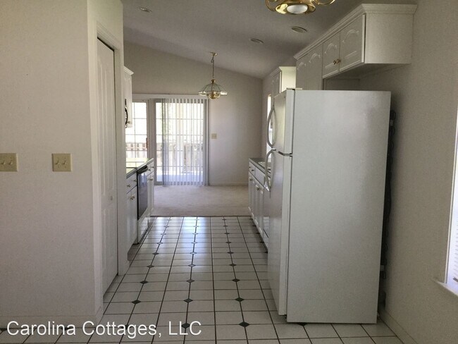 Building Photo - 3 br, 2 bath House - 947 Kanuga Road
