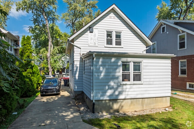 Building Photo - 804 McKinley Ave