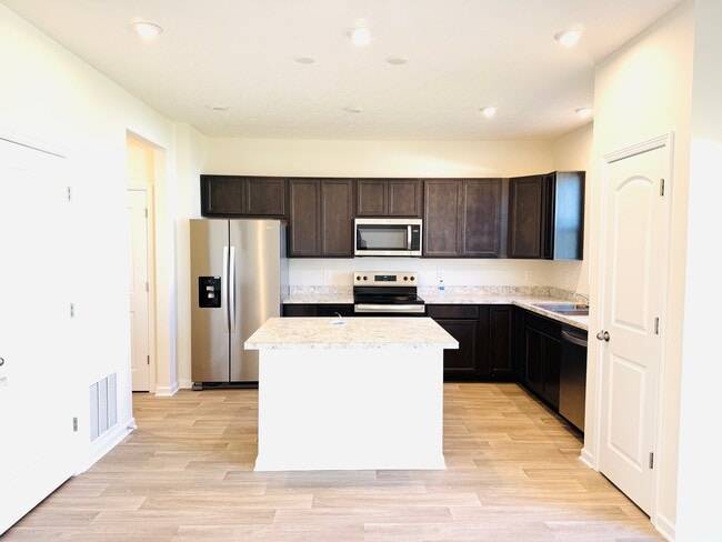 Building Photo - 514 Penwell Dr