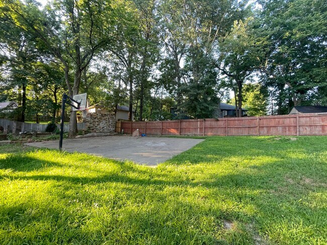 Foto del edificio - 3851 w woodland