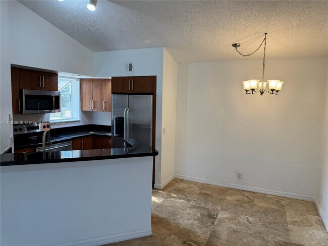 Building Photo - 3460 Pinewalk Dr N