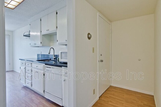 Building Photo - 255 S Rengstorff Ave
