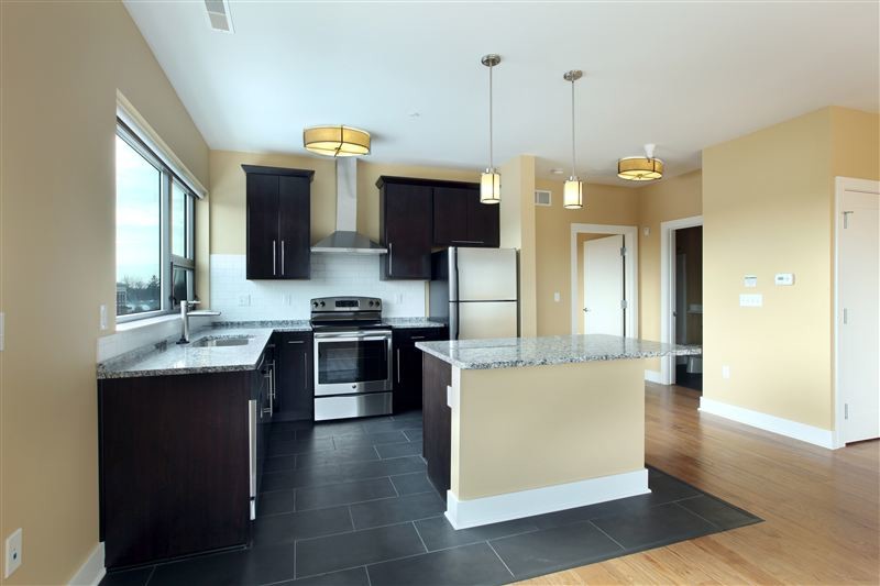 Foto principal - 834 Lake Dr SE