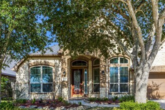 Building Photo - 29114 Davenport Dr