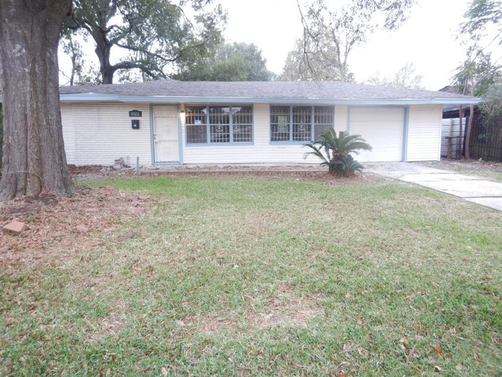 Primary Photo - 5322 Dewberry St