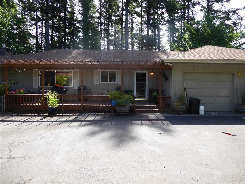 Primary Photo - 90 NW Del Ray Ave