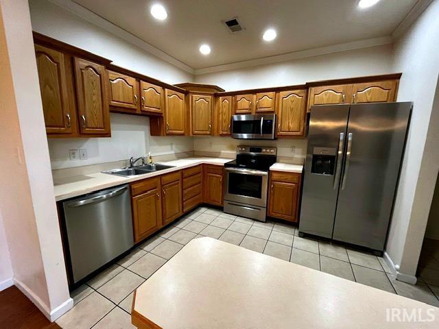 Building Photo - 2823 Beaumont Dr