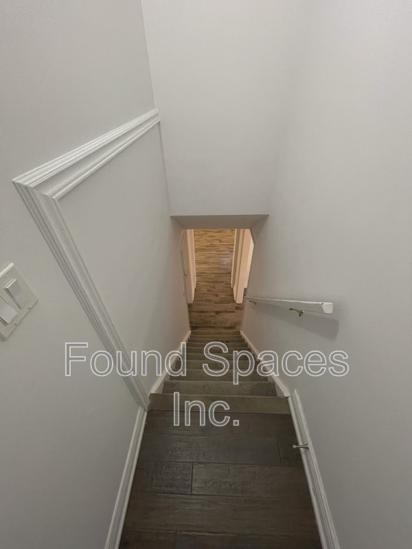 Building Photo - 105 Hester St