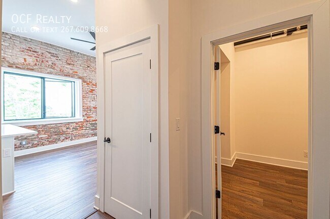 Foto del edificio - 1211 Bainbridge St