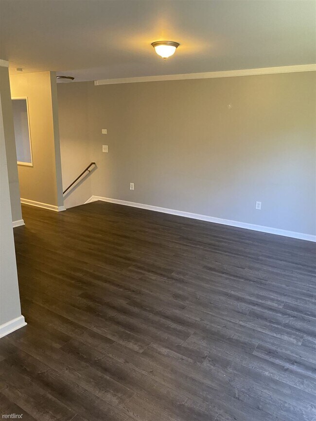 Building Photo - 1 br, 1 bath Condo - 33903 Pondview Cir