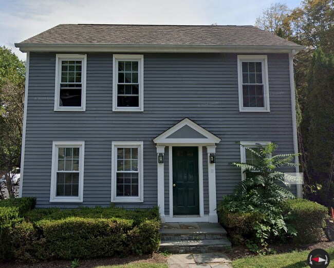 Building Photo - 11 Maple St