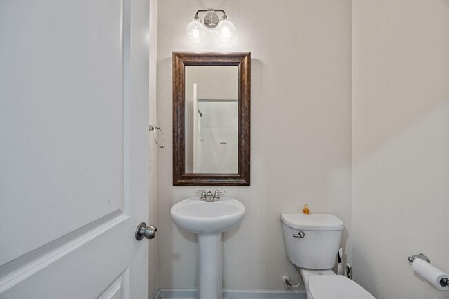 Foto del edificio - 8988 Cat Tail Pond Rd