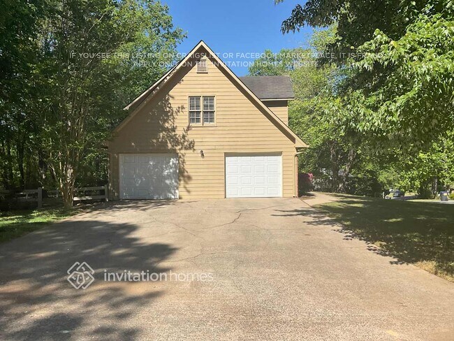 Building Photo - 1036 W Mill Dr NW
