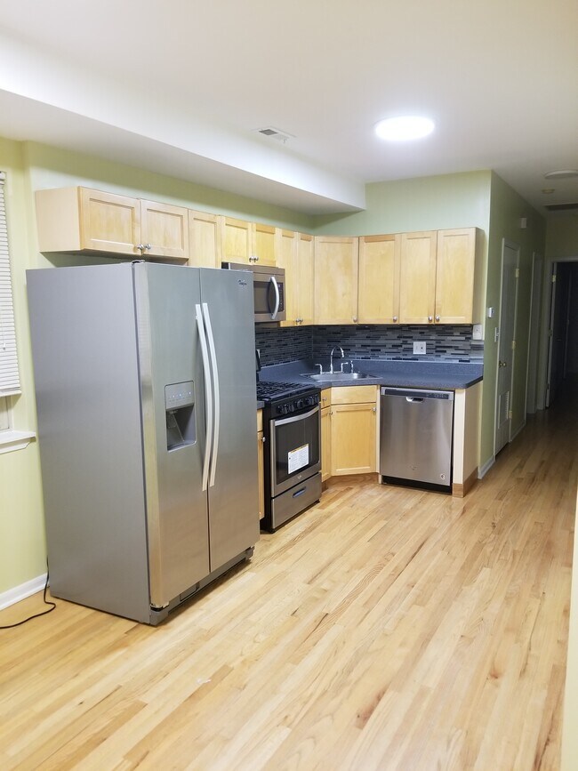Foto del edificio - 4246 S Vincennes Ave