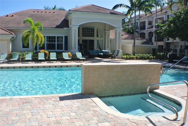 Foto del edificio - 5980 W Sample Rd