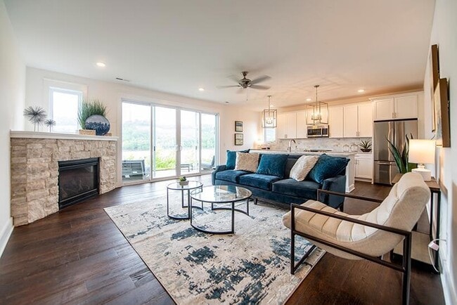 Photo - 385 Manhattan Boulevard Apartment