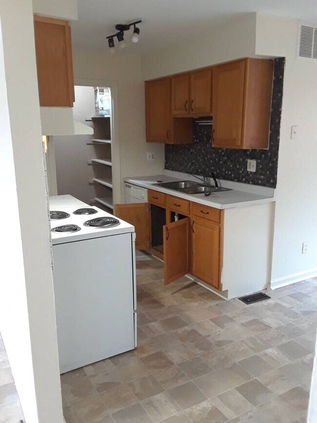 Foto del edificio - 2998 Benchwood Rd
