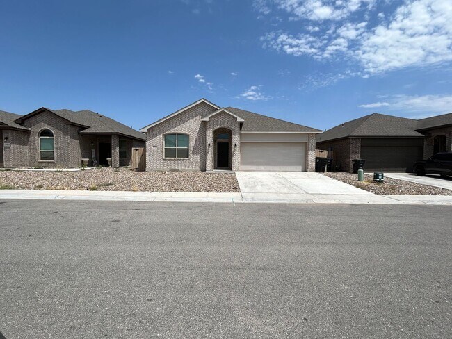 Foto del edificio - Beautiful Home in Desert Ridge For Lease