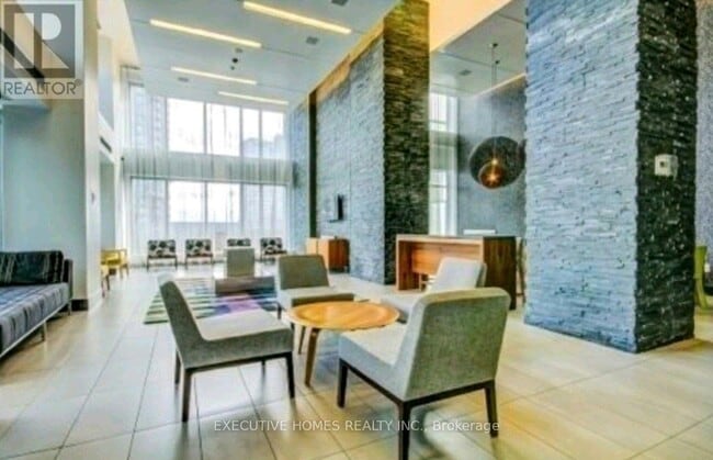 Building Photo - 365 Prince of Wales Dr