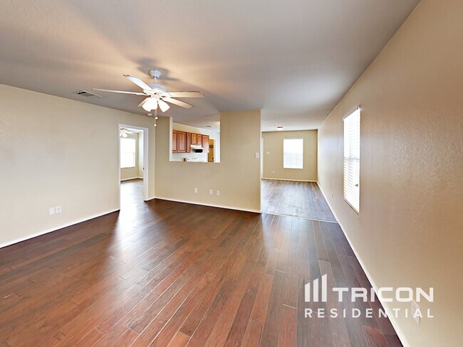 Building Photo - 1712 Vineridge Ln