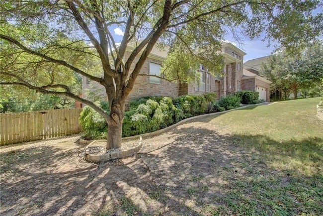 Foto del edificio - 10609 Oak View Dr