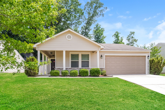 Primary Photo - Charming Home on Westfield Drive