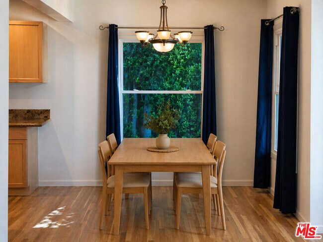 Foto del edificio - 17345 Hamlin St