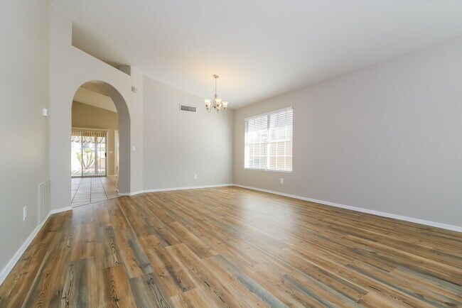 Foto del edificio - 17908 W Santa Alberta Ln