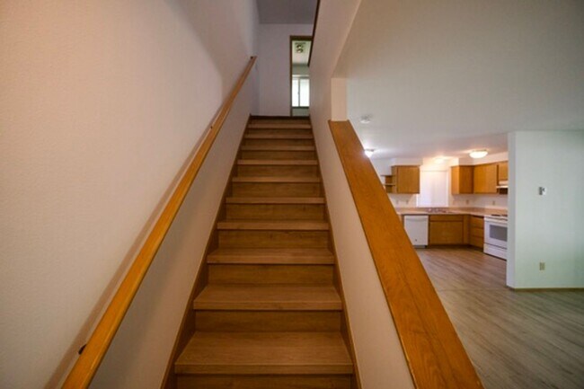 Building Photo - 5175