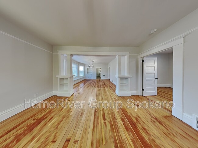 Building Photo - 2503 N Madelia St