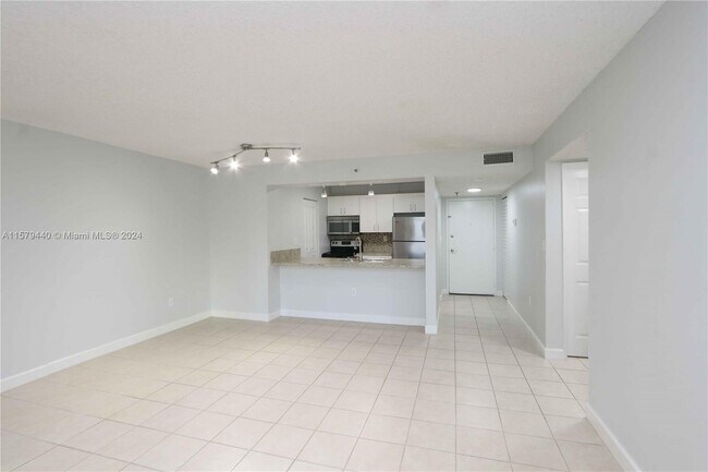 Building Photo - 850 N Miami Ave