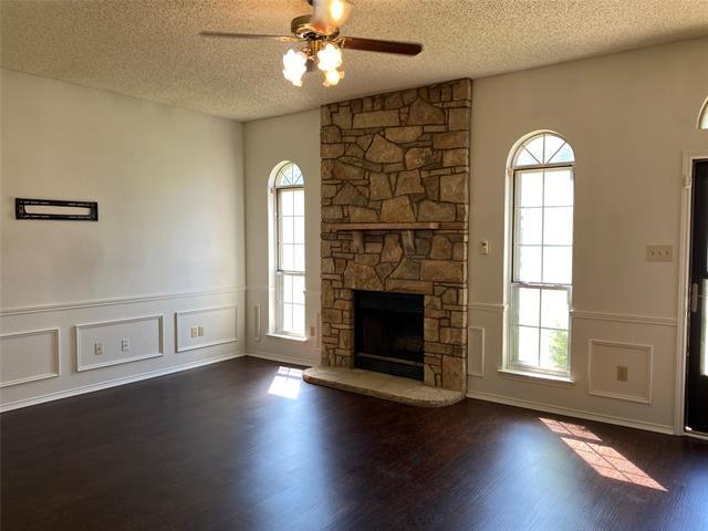 Foto del edificio - 910 Canary Ln