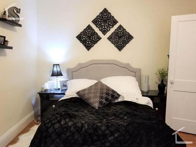 Foto del edificio - 10 Melvin Ave