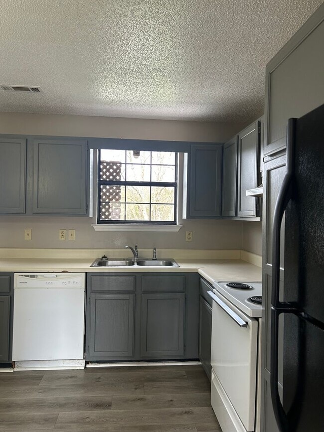 Building Photo - Apartment in Ringgold GA