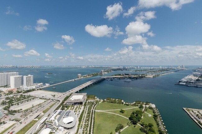 Foto del edificio - 900 Biscayne Blvd